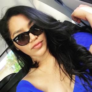 Meet your Posher, Nidia